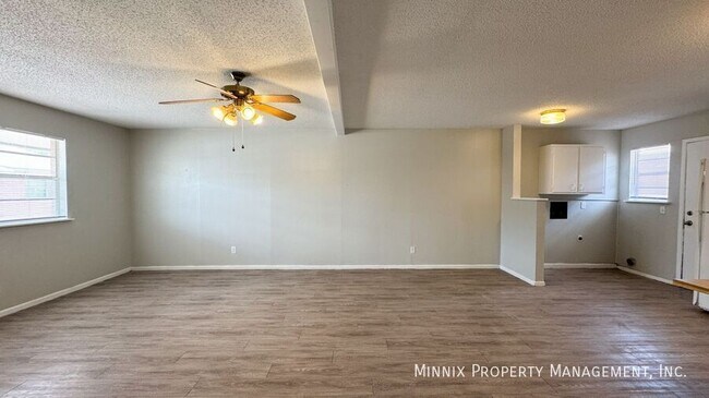 2409 W 19th unit A, Plainview, TX 79072 - photo 5