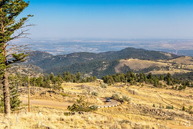 Sunshine Canyon Drive has a  scenic overlook nearby Gold Hill that looks over the valley.