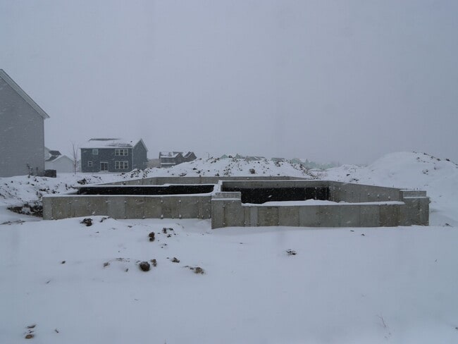 12929 S Platte Trail, Plainfield, IL 60585 - photo 2