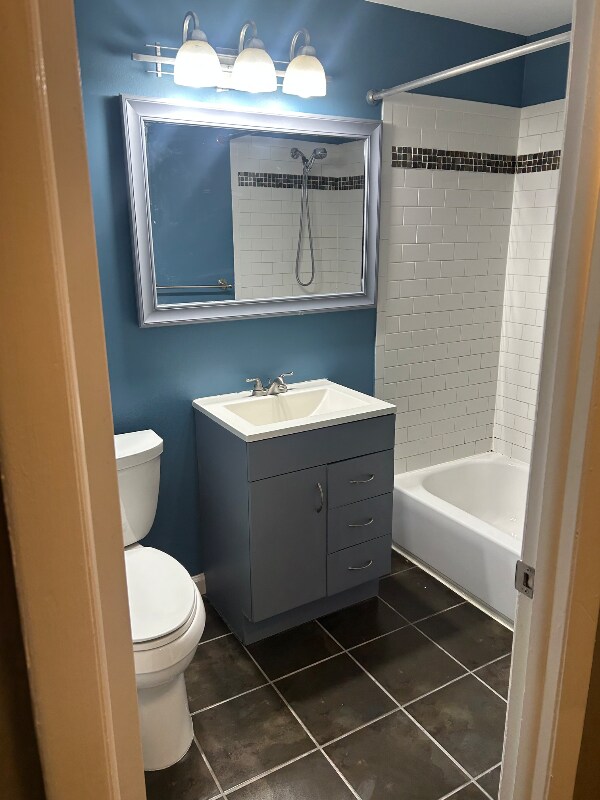 5472 Vicaris St unit 1st fl, Philadelphia, PA 19128 - photo 6