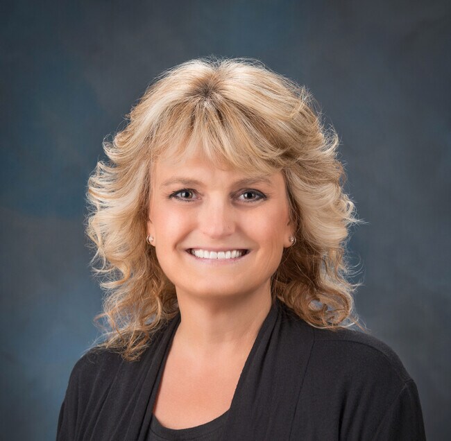 LADONNA HOFFSCHNEIDER