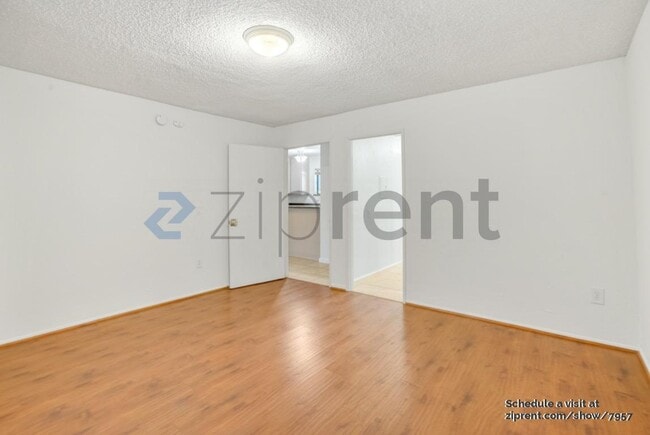 4506 Saugus Ave, Sherman Oaks, CA 91403 - photo 4