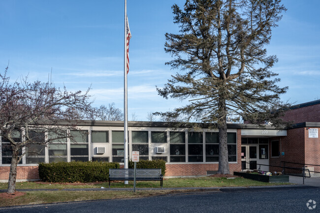 West Tatnuck School is an above average, public school located in WORCESTER, MA