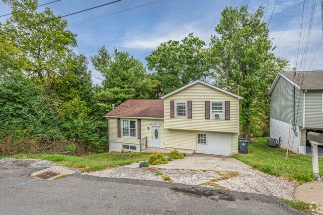 Split level style homes are found in and around downtown Morgantown.