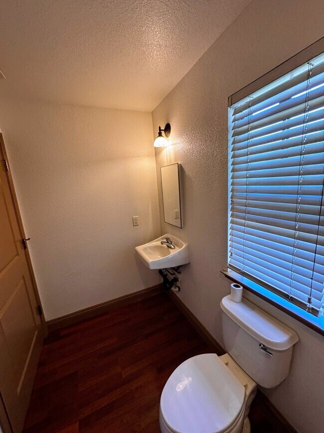 835 H St unit 1, Davis, CA 95616 - photo 7