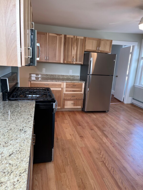 388 S Main St unit 4, Haverhill, MA 01835 - photo 3
