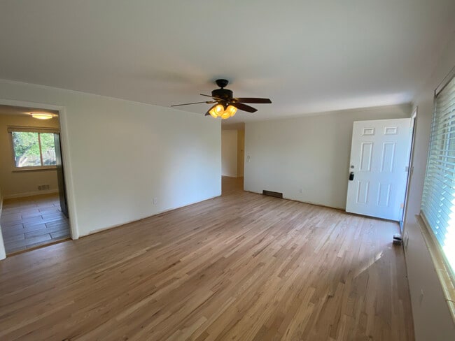 50 E Weaver Place, Centennial, CO 80121 - photo 2