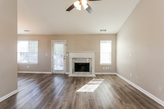 214 Stallion Trail, Riverdale, GA 30274 - photo 4