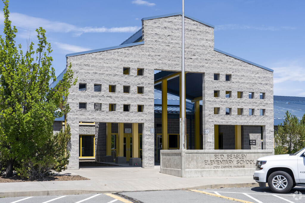 The front entrance to Bud Beasely Elementary School in Sparks.