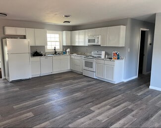 5168 S Indian Valley Dr, Bloomington, IN 47403