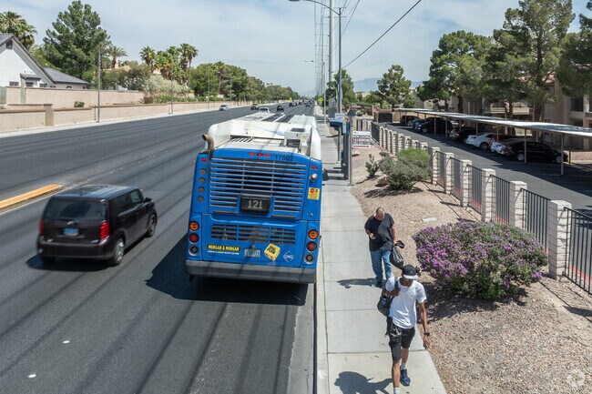 Residents of The Lakes can easily commute using the public transit system.