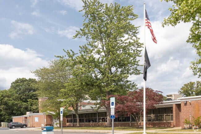 South Plainfield's Franklin School has a warm, nurturing  environment.