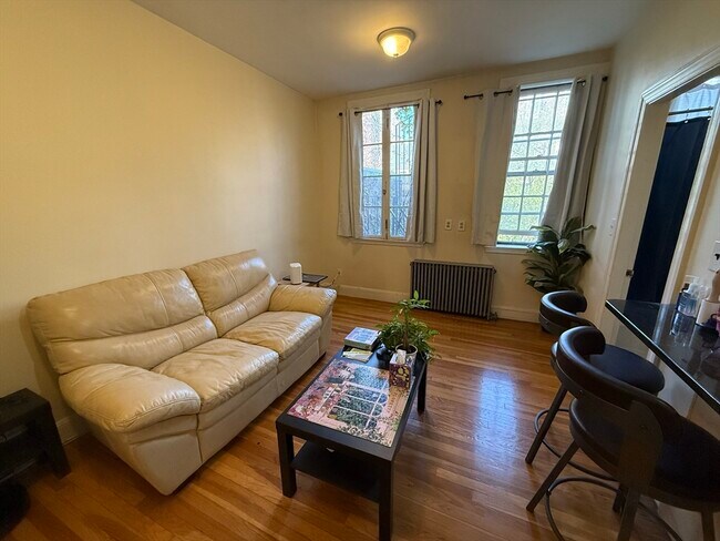 97 W Cedar St unit 2, Boston, MA 02114 - photo 7