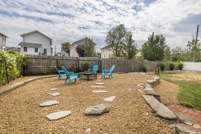 13 Richard St, Milford, CT 06460 - photo 3