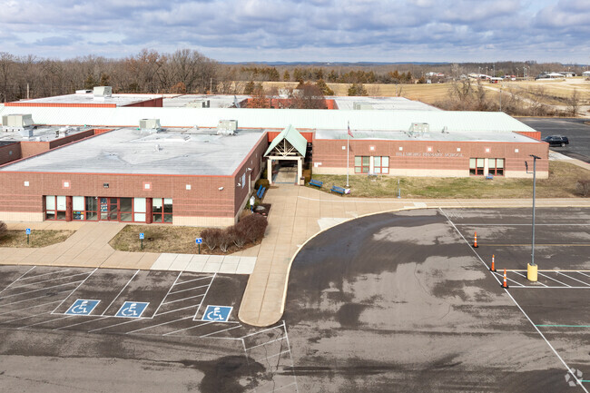 Hillsboro Primary School in Hillsboro, MO offers various clubs and activities for students.