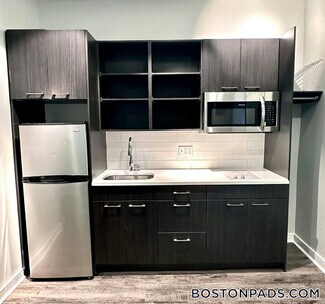 82 Franklin St Unit 306, Worcester, MA 01608