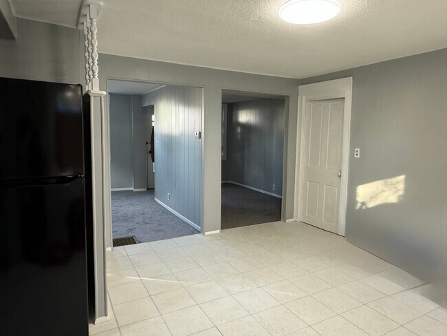 227 Providence St unit 227 Providence, West Warwick, RI 02893 - photo 7