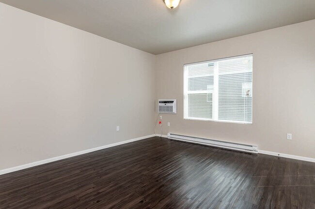 Port View Apartments | Spacious Living Room