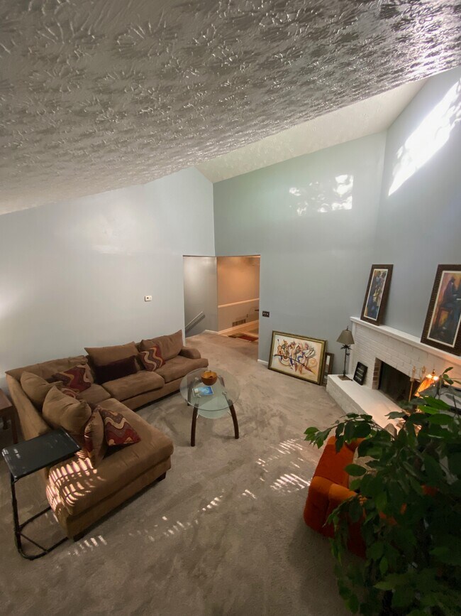 5512 Estates Ct unit 1, Norcross, GA 30093 - photo 2