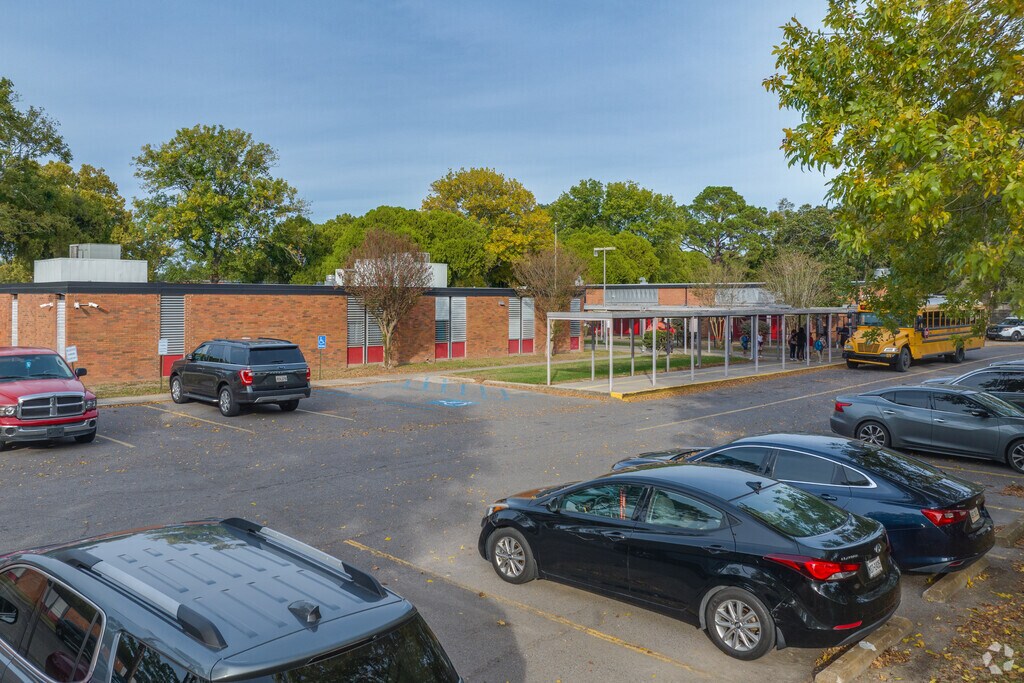 J.W. Faulk Public Pre-K Elementary School hosts kids upto 8th grade in Lafayette.