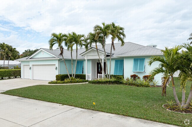 The atmosphere around homes in Jupiter River is filled with beach vibes.