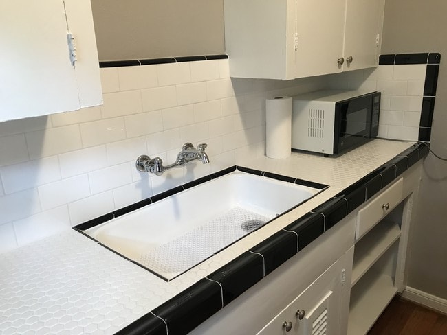 New Kitchen Tile
