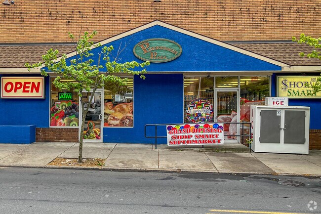 Get your groceries at the Perkiomen Plaza Shop Smart in District 8.