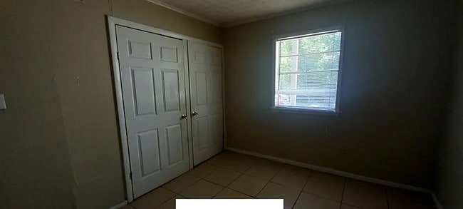 2401 S Linden St unit 4, Pine Bluff, AR 71603 - photo 2