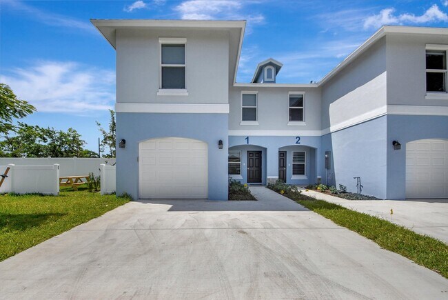 3871 Patio Ct, Lake Worth Beach, FL 33461 - photo 4
