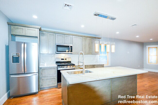 25 Firth Rd unit 2, Roslindale, MA 02131 - photo 3