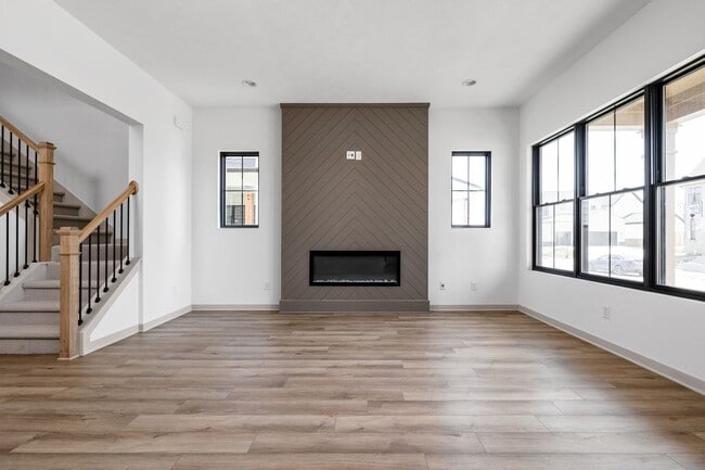 1664 Carrollton Rail Dr, Westfield, IN 46074 - photo 3