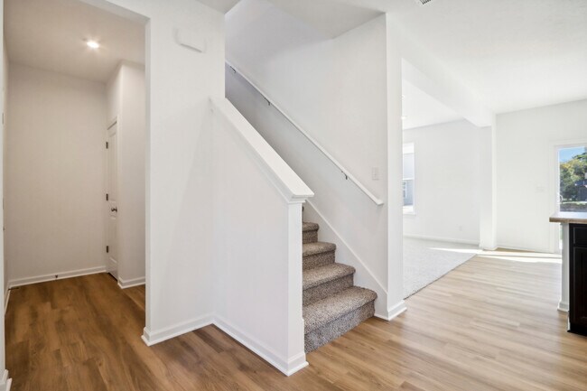 1025 Bevy Blvd unit 36664801, Danville, IN 46122 - photo 7