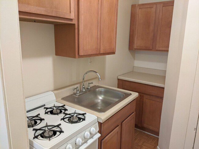 519 W Brompton Ave unit 525-GDN, Chicago, IL 60657 - photo 5