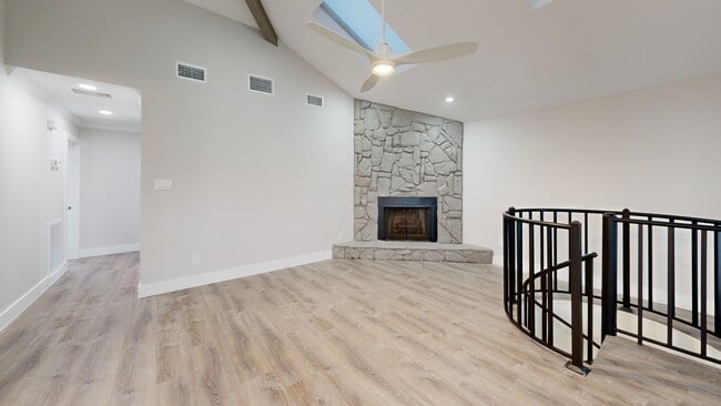 1322 Oahu Dr, Tiki Island, TX 77554 - photo 2