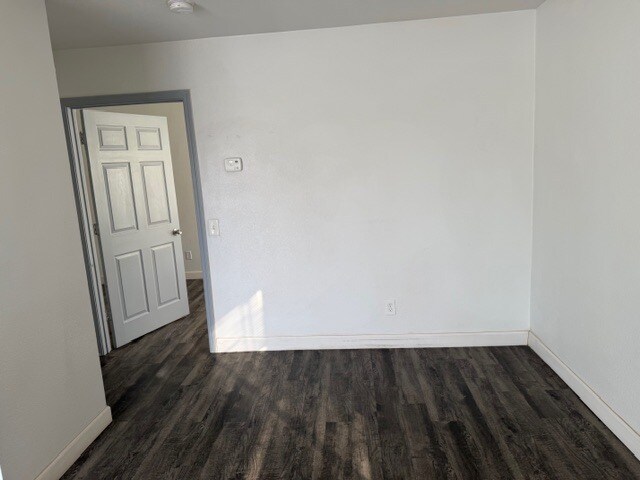 737 Renaud Ct unit Renauld Apt, Calexico, CA 92231 - photo 4