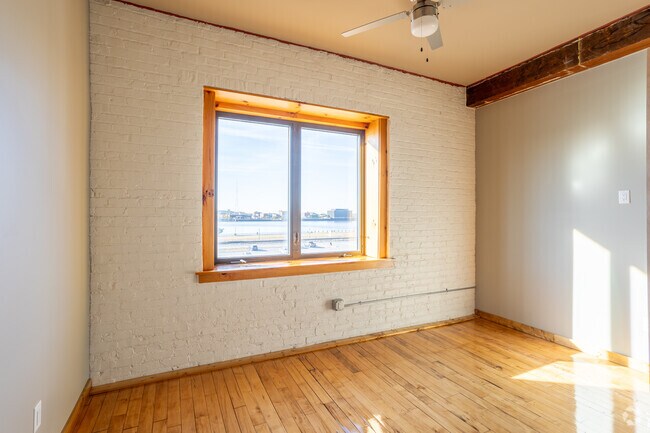 Bucktown Lofts, Davenport, IA 52801 - photo 7