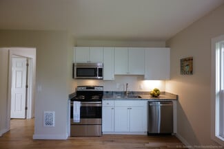 266 King St Unit 2, Detroit, MI 48202
