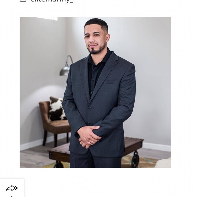 Agent Photo