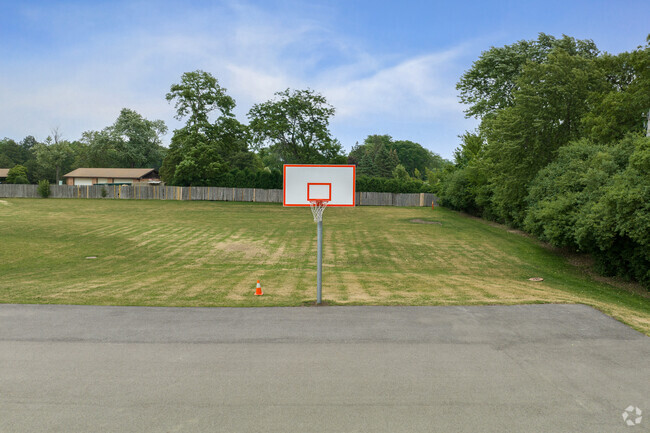 Henking Elementary School is a public school located in Glenview, Illinois.