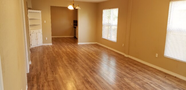 1304 W Walnut Ave, Duncan, OK 73533 - photo 6