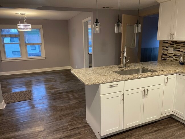 2913 N Narragansett Ave unit 3BR 2Fl, Chicago, IL 60634 - photo 3