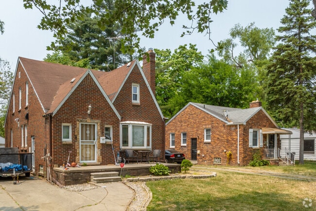 Brick Tudor Homes and Bungalow Homes are plentiful in The Eye. Neighborhood.