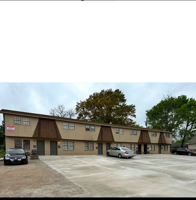 5416 Ave d, Fairfield, AL 35064
