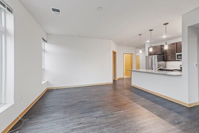 1121 S Park St unit 306, Madison, WI 53715 - photo 6