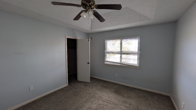 7209 W 56th Terrace, Overland Park, KS 66202 - photo 3