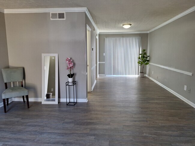 Huntington Station, Atlanta, GA 30345 - photo 4