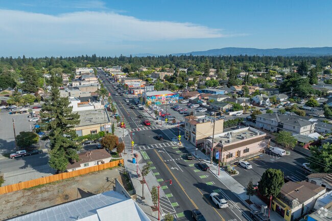 North Fair Oaks' Middlefield Road is full of shops and restaurants.