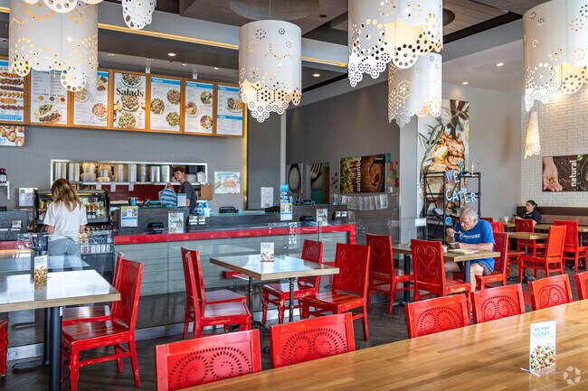 Luna Grill is a popular lunch spot near Tamarack Point.