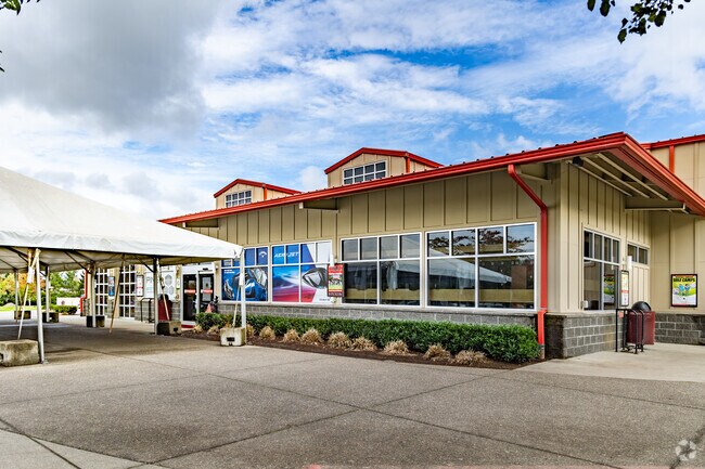 RedTail Golf Center offers lessons and a two-story driving range in Denney Whitford.