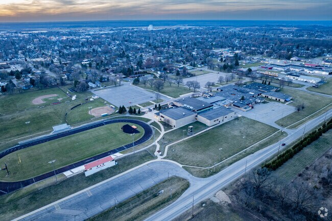 Sturgis High School teaches students in grades 9-12.
